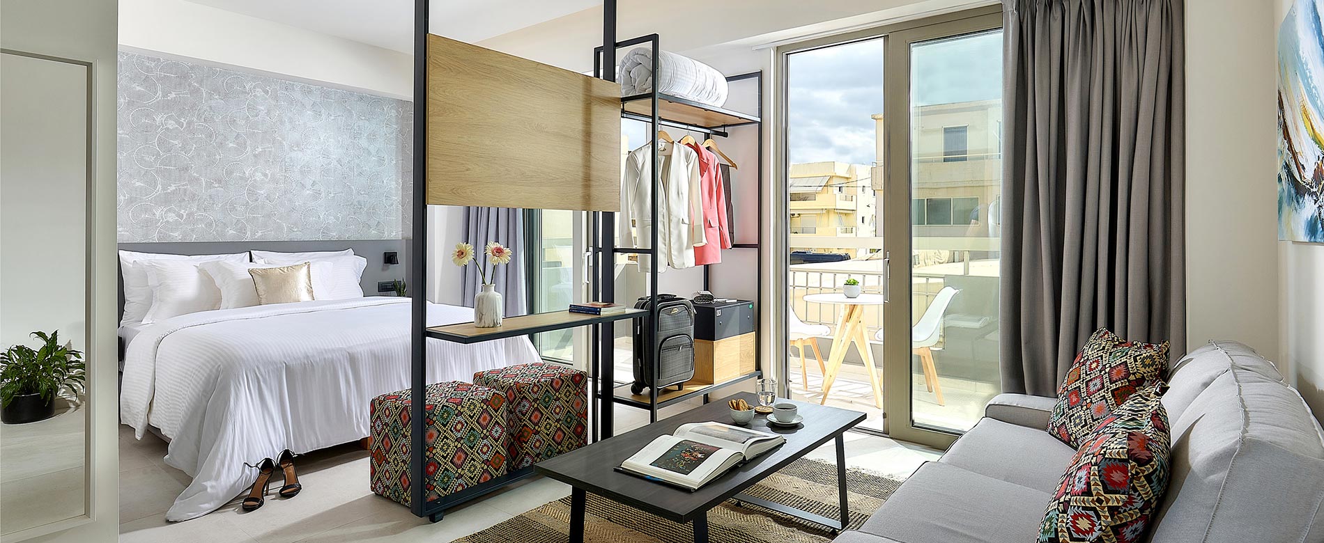 Standard Double Room , Fully equiped rooms & apartments Stay365